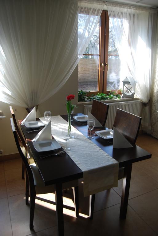 Hotel Restauracja Cztery Pory Roku Orneta Экстерьер фото