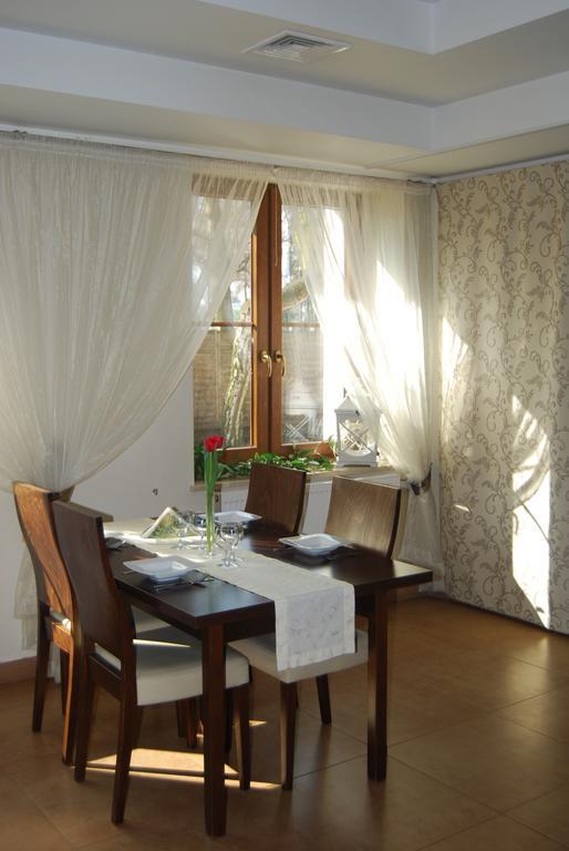 Hotel Restauracja Cztery Pory Roku Orneta Экстерьер фото